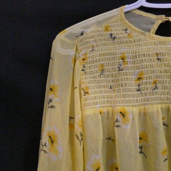 ATMOSPHERE | size 10 | Yellow Floral Print Bell Sleeve Blouse | Back Button - Picture 3 of 16